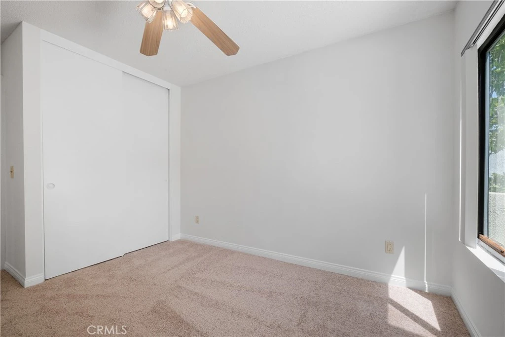Photo 17 of 17652 Sergio Circle 202