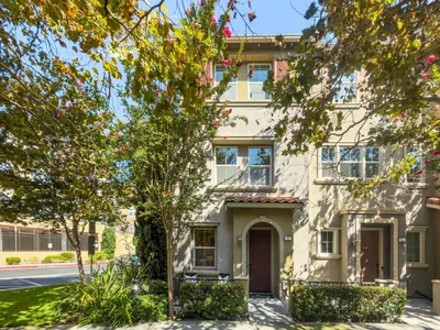 1520 Avina Circle 1 photo 2