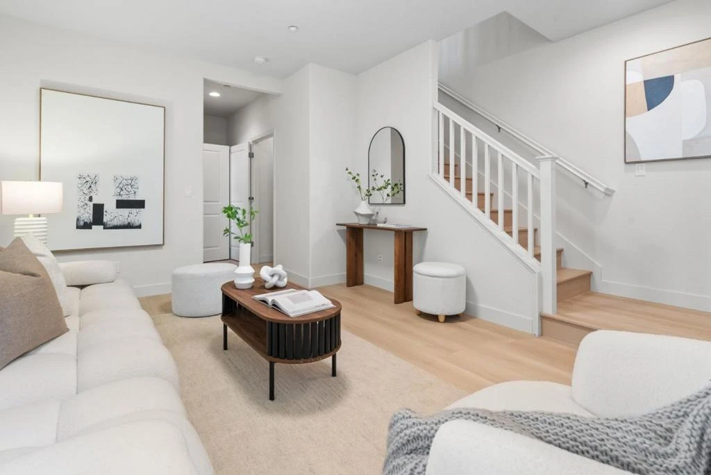 Photo 8 of 1520 Avina Circle 1