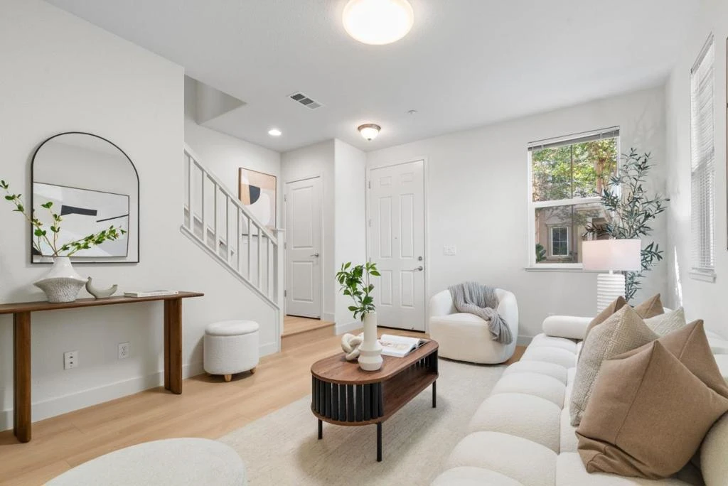 Photo 9 of 1520 Avina Circle 1