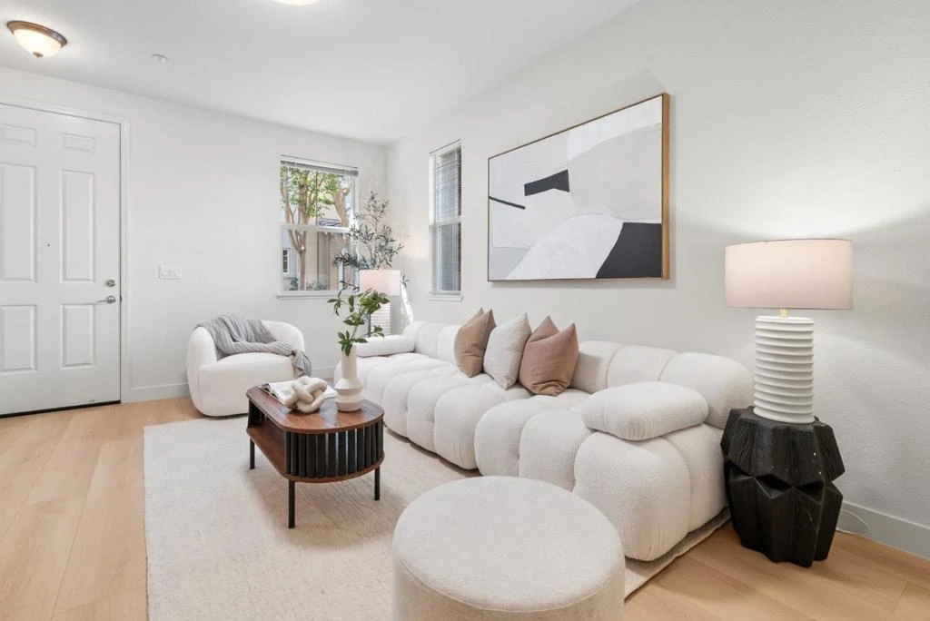 Photo 10 of 1520 Avina Circle 1