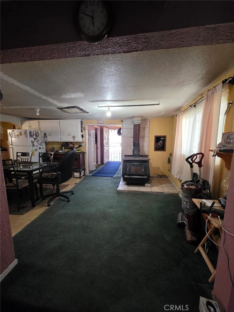 Interior 4