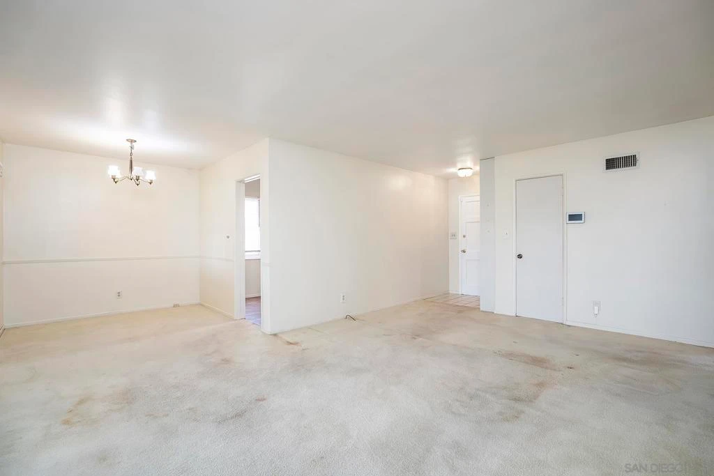 Photo 16 of 7096 Hillsboro St
