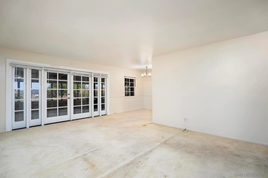 Photo 10 of 7096 Hillsboro St