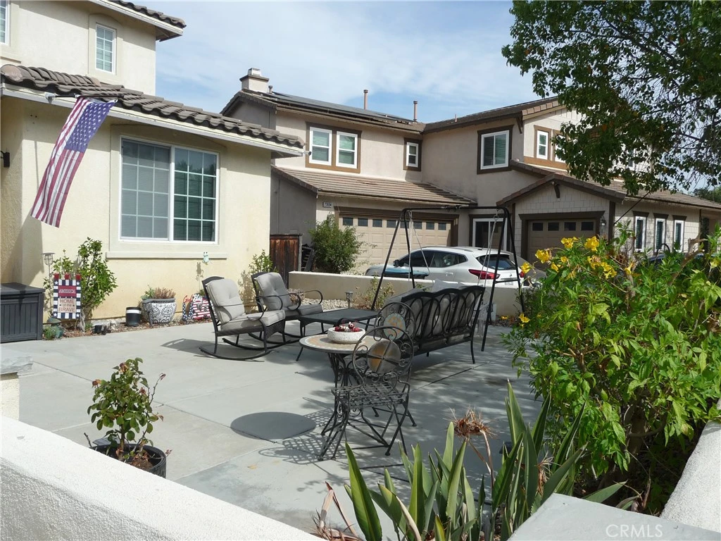 Interior 2