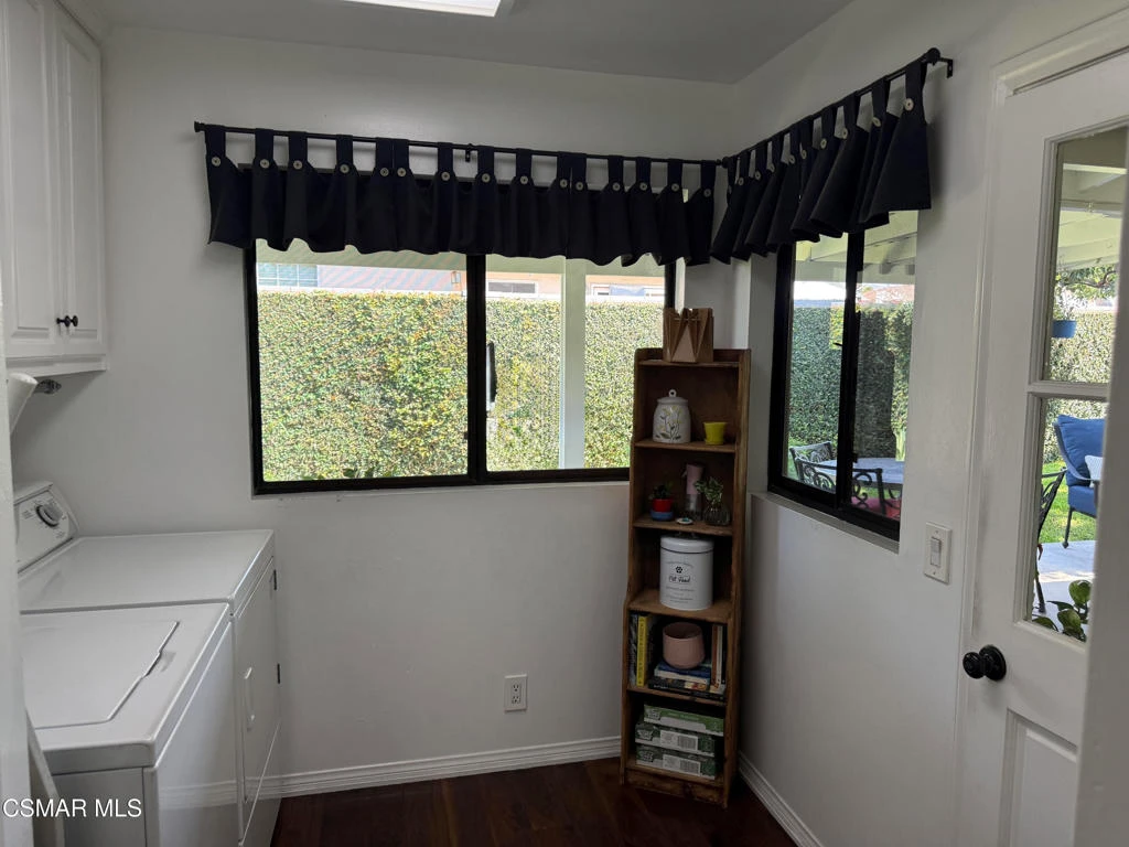 Photo 11 of 641 W Grondahl Street