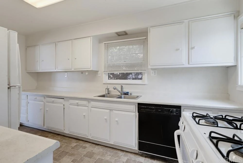 Photo 12 of 452 Park Way