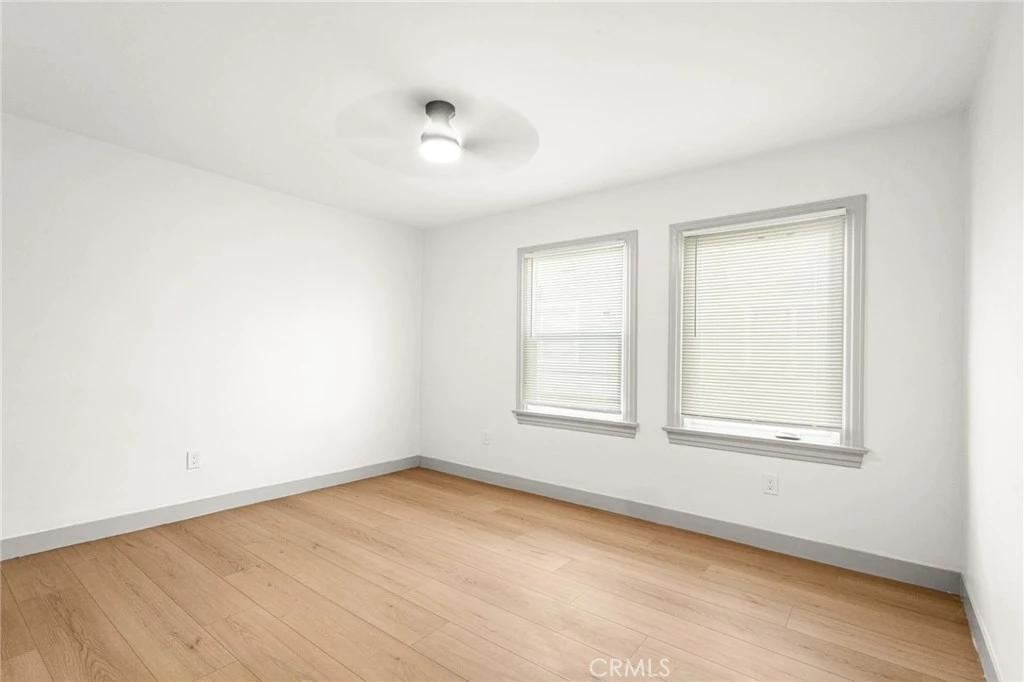 Photo 18 of 1707 W 65th Place