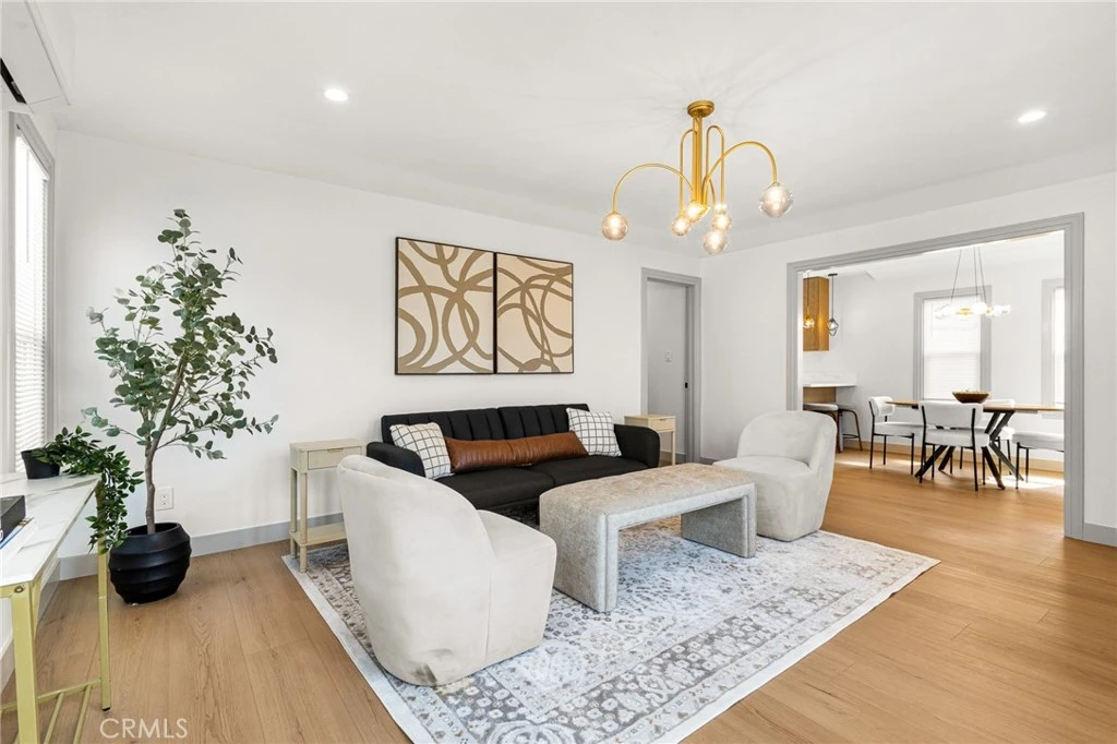 Photo 6 of 1707 W 65th Place
