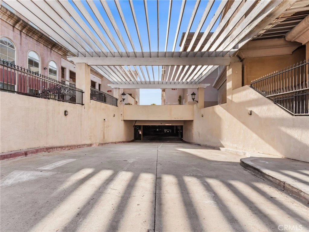 Interior 2
