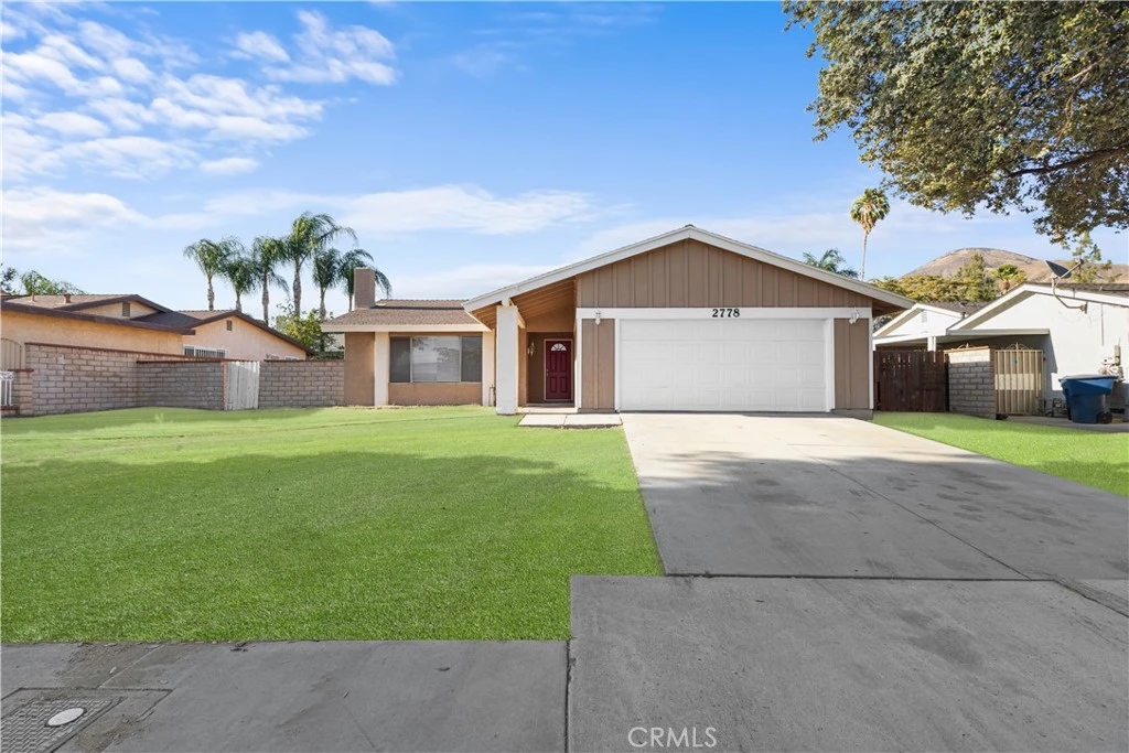Interior 4