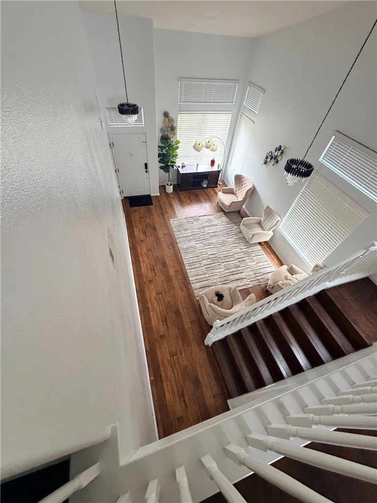 Interior 4