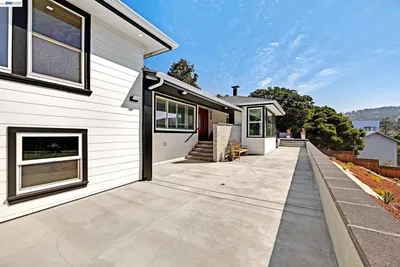 4363 Short Hill Road photo 2