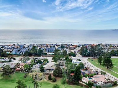 135 Seabreeze Place