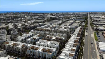1675 Grand View
