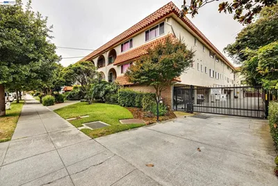 2133 Santa Clara Ave 328, Alameda, CA 94501-9999