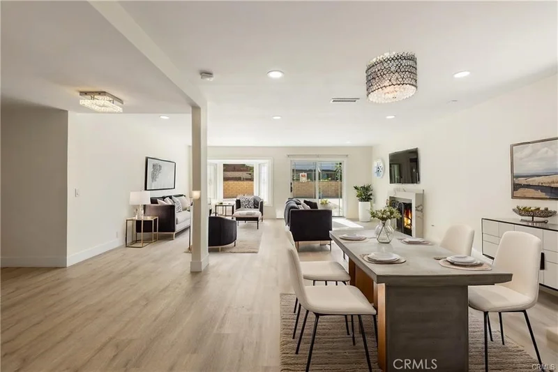 Photo 2 of 25045 Mackenzie
