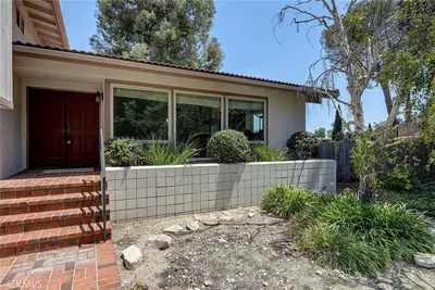 4601 Browndeer photo 2