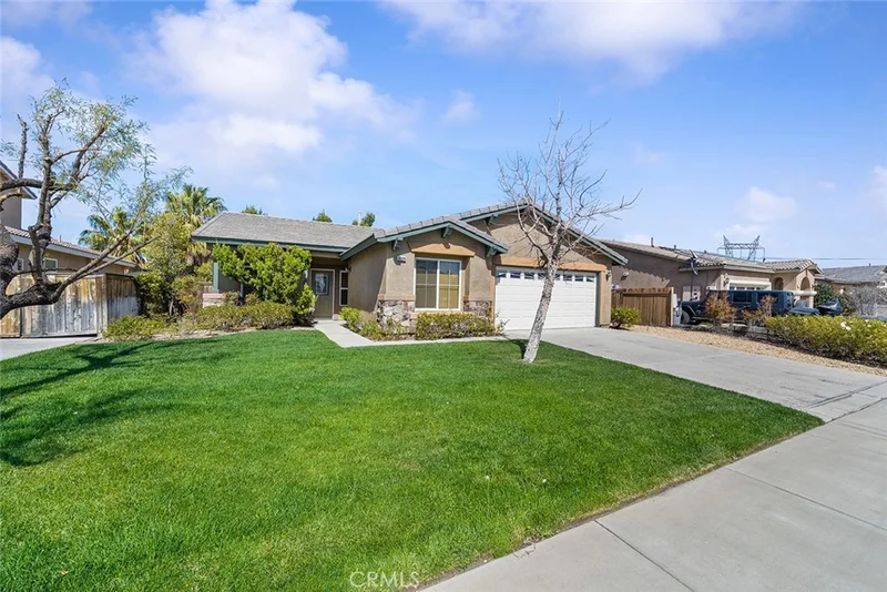 Photo 2 of 13324 Luna Road