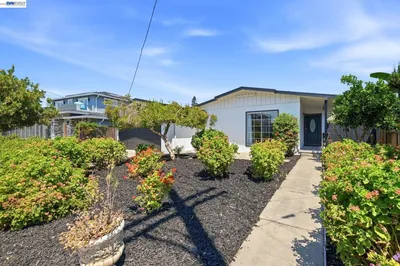 41418 Erma Avenue photo 2