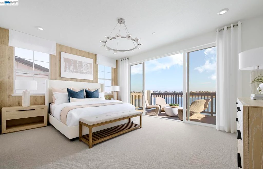 Interior 4