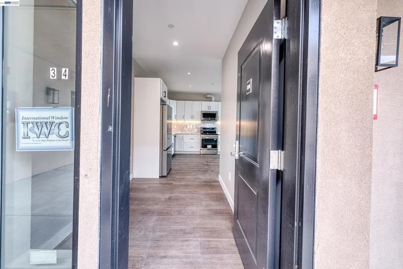 4202 Telegraph Ave photo 2
