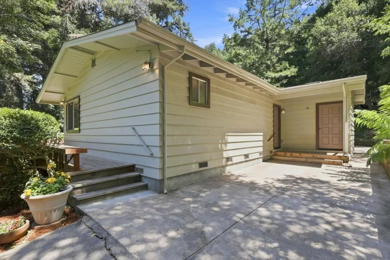 Photo 2 of 3131 Branciforte Drive