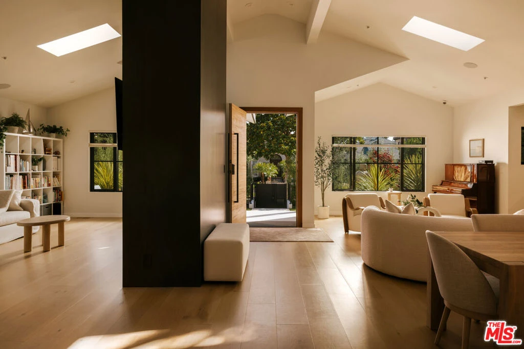 Interior 2