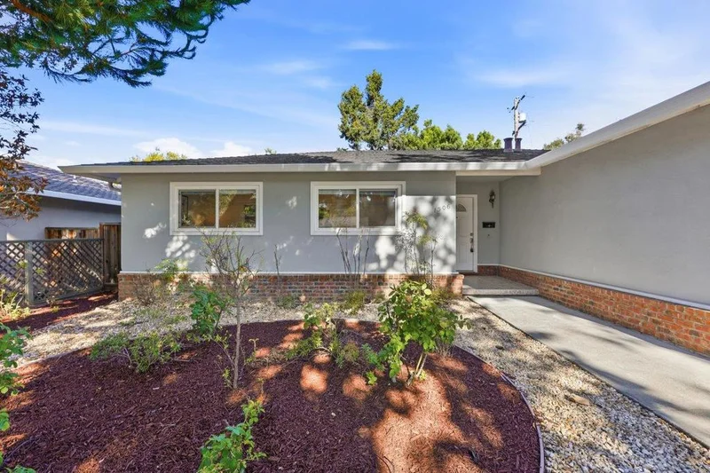 Photo 2 of 1506 Lyle Drive