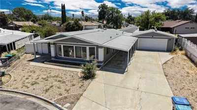 43715 Elliot Court