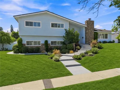 1623 N Vallejo