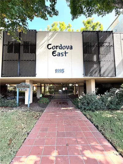 1115 Cordova 212