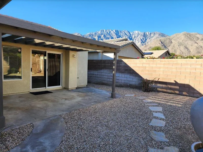 766 S Ventana photo 2