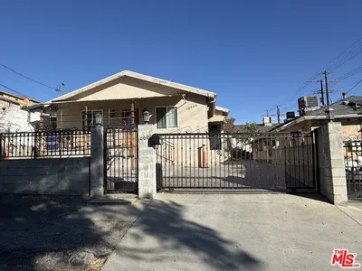 10006 Samoa Avenue photo 2