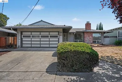 24732 Woodacre Ave photo 2
