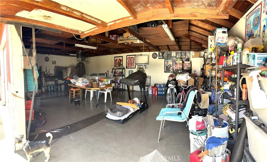 Interior 3