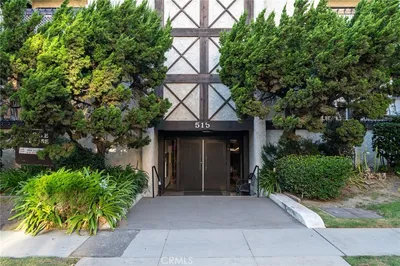 515 N Jackson Street 102