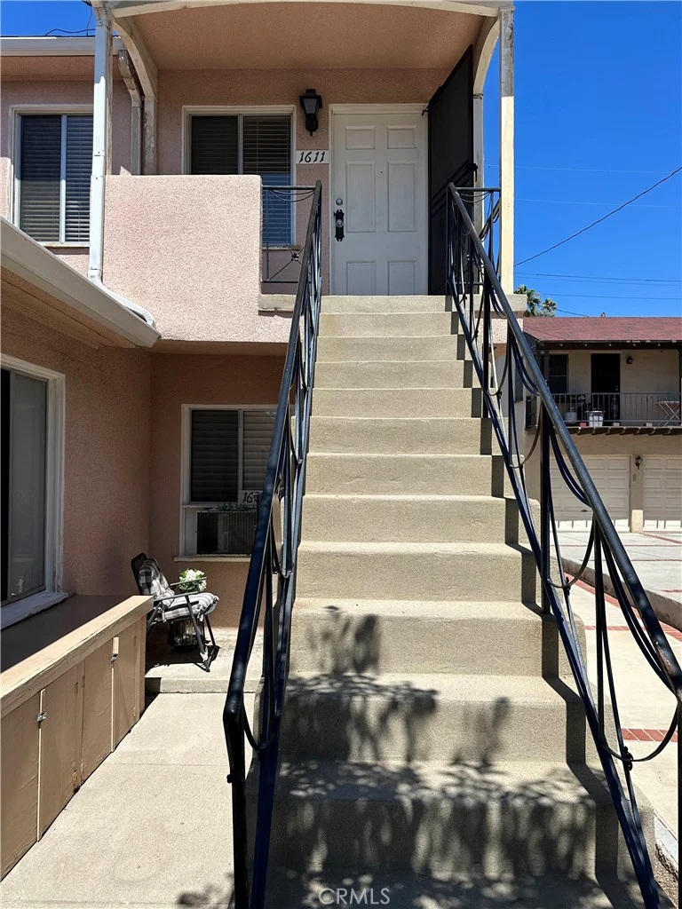 1609 E Chevy Chase Drive 1611