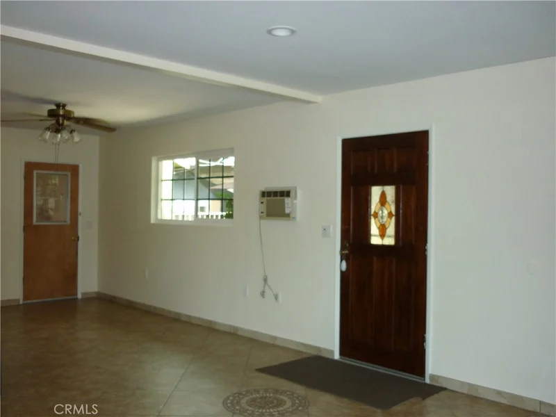 Photo 2 of 4011 Cedar Avenue