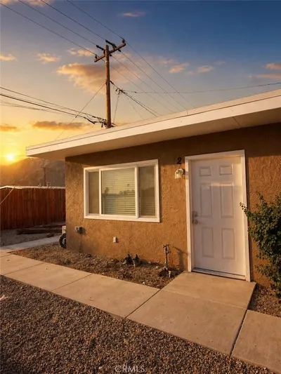 343 W Tramview