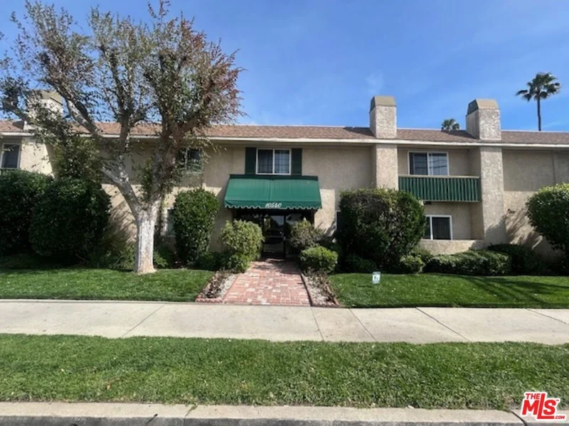 10540 Balboa Boulevard 119