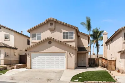 8950 Gateway View Ct