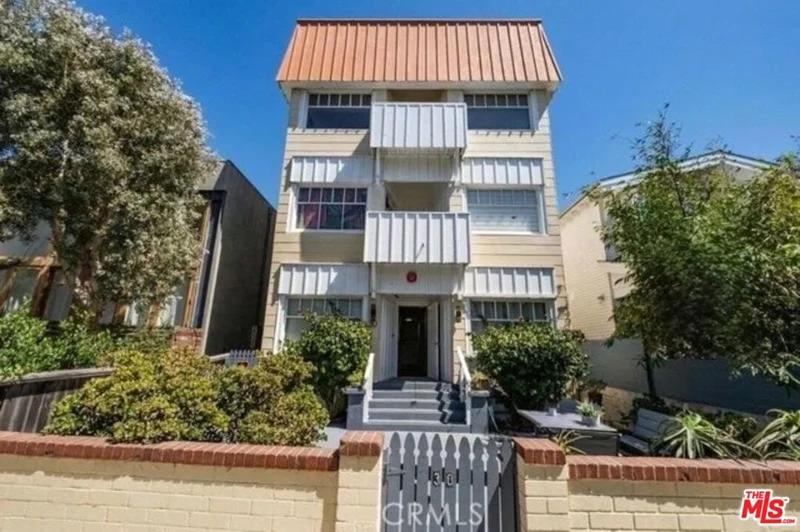 30 Dudley Avenue 11