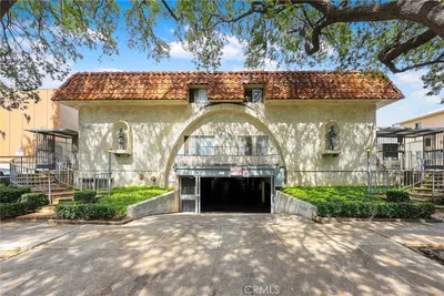 333 Riverdale Drive 14