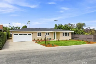 828 Willow