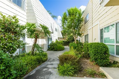 1434 Highland Avenue 8 photo 2