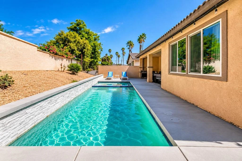 Interior 3