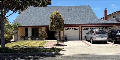 3102 S Pacific