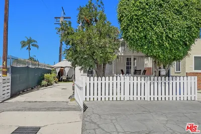 3551 Palm Drive photo 2