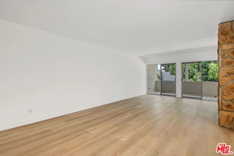 16169 W Sunset Boulevard 203 photo 2